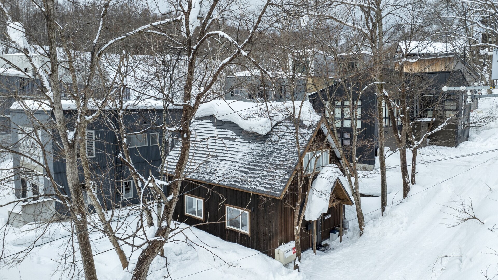 Charming hillside winter chalet