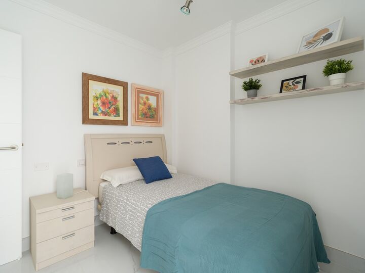 A Beachfront Paradise, Canarias 1006