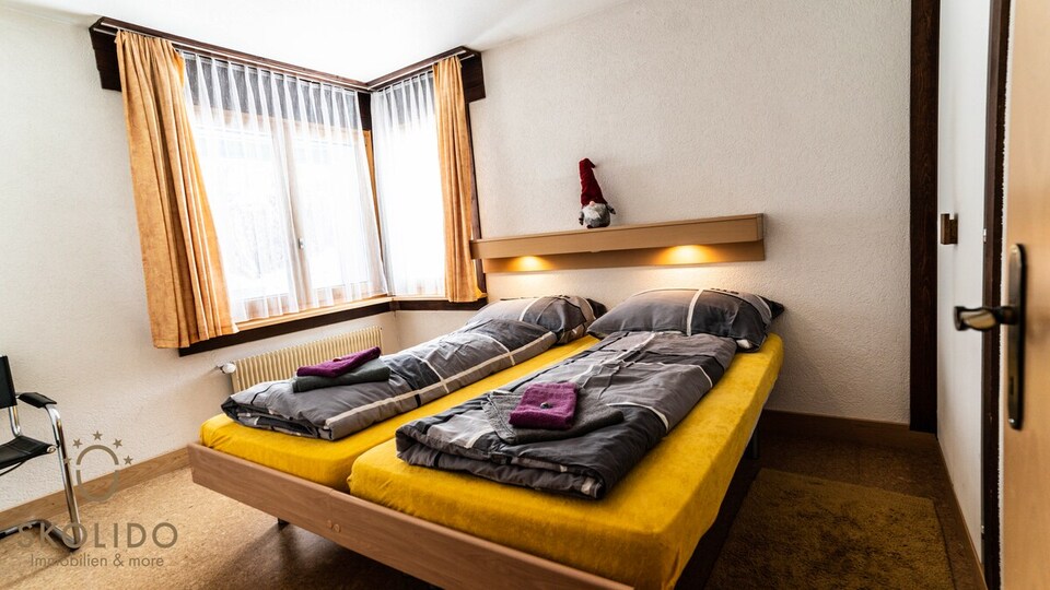 Wake Up to Alpine Views, Wallis 1209