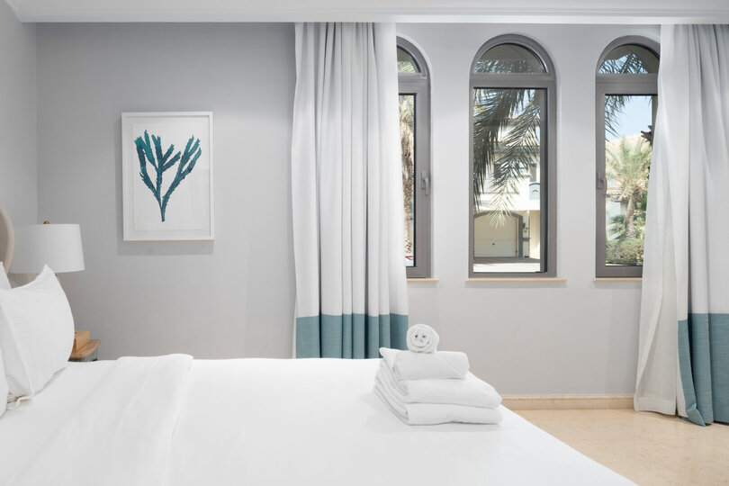 5 Star Villa Dynasty – A Palatial Coastal Retreat