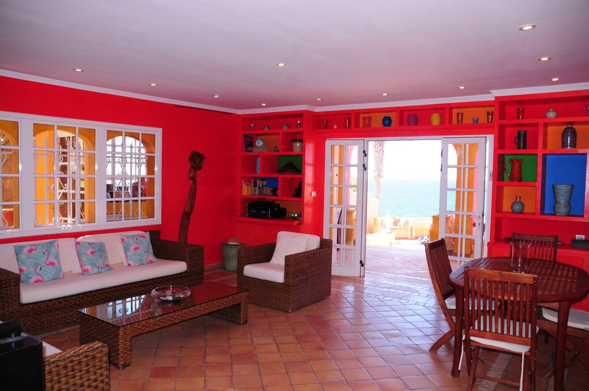 Relaxing Getaway in Canarias - 5 BR Villa, Canarias Villa 1046