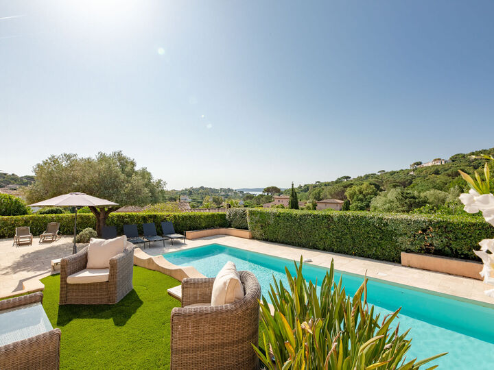 Exclusive Villa with Breathtaking Views, Provence-Alpes-Côte d'Azur Villa 1102, Sainte-Maxime, France