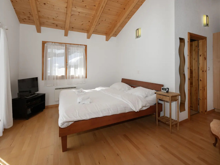 Spectacular Chalet in Chamoson City, 1282