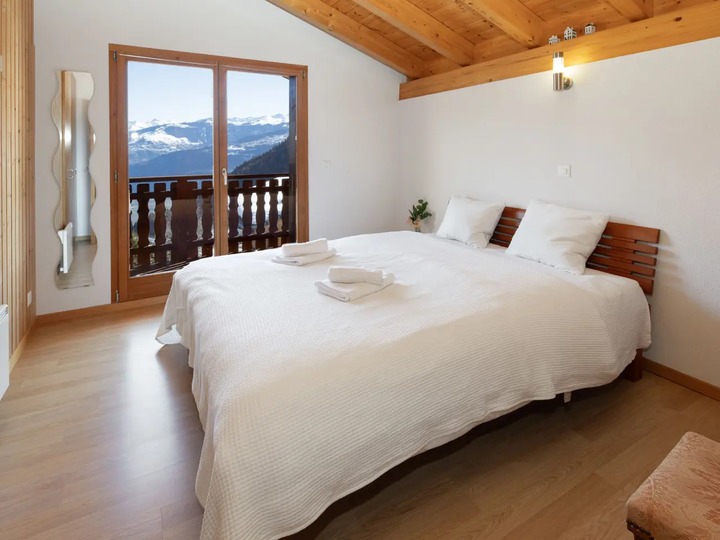 Spectacular Chalet in Chamoson City, 1282