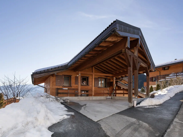 Spectacular Chalet in Chamoson City, 1282