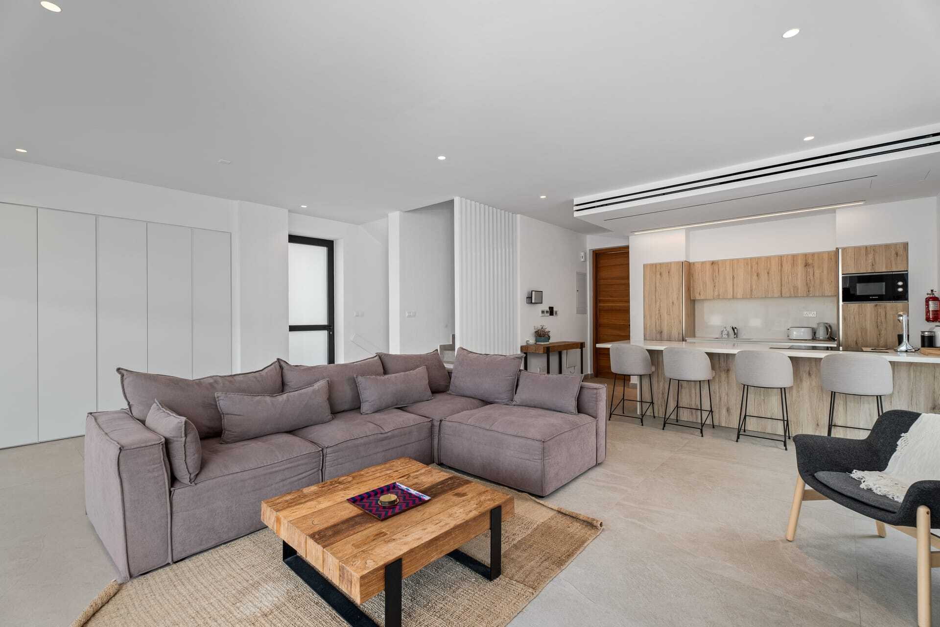 Modern Coastal Villa | 1029