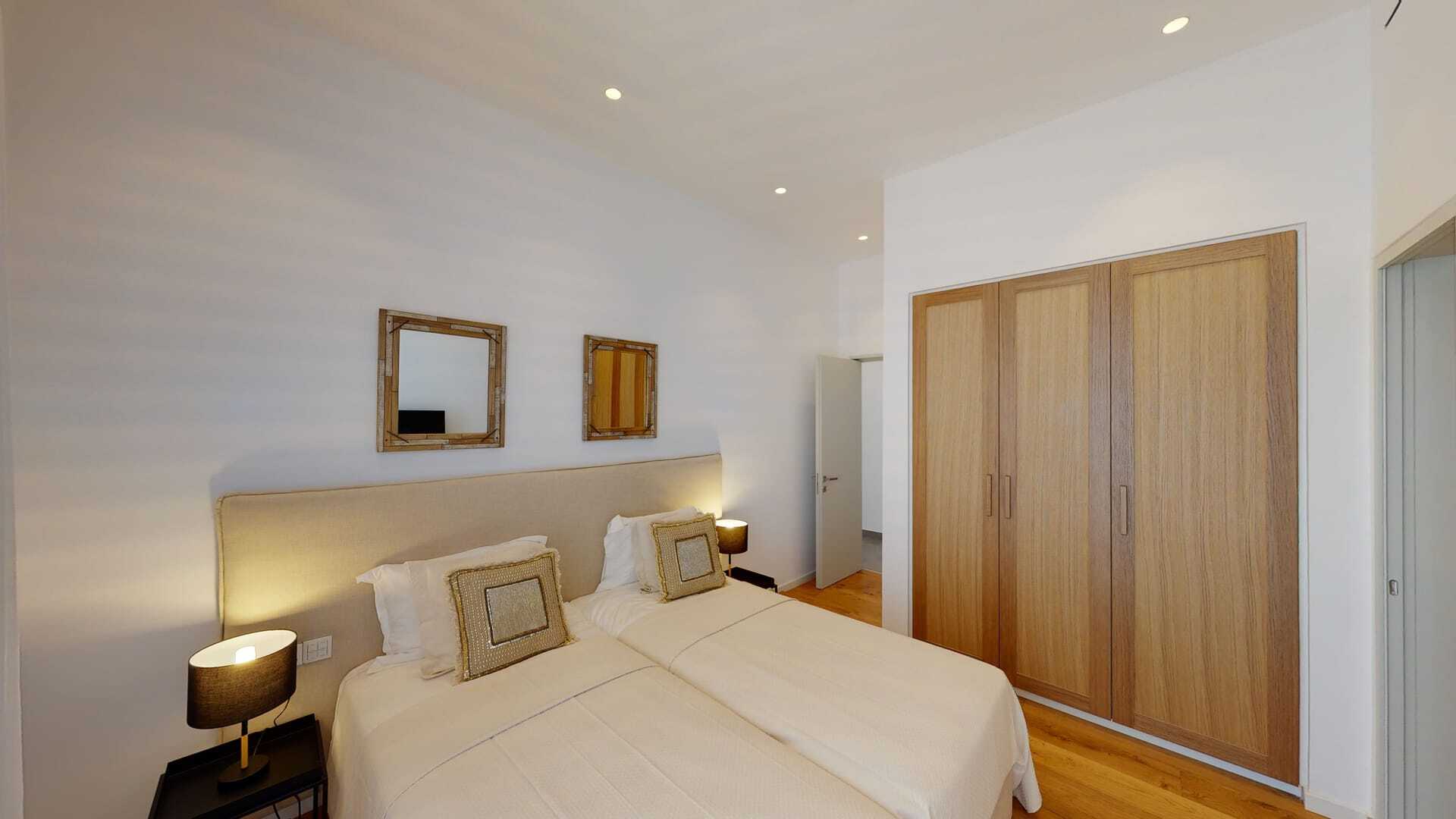 Luxury by the Sea | Villa 1038