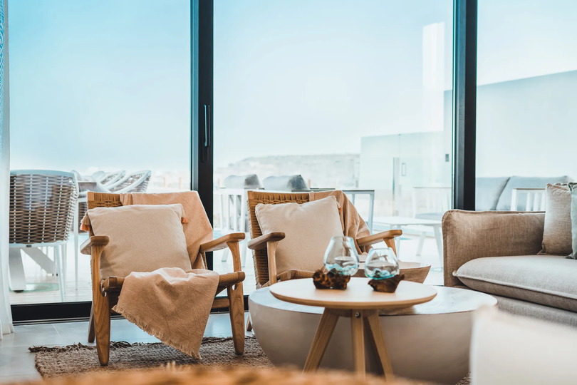 Luxury by the Shore | Villa 1040