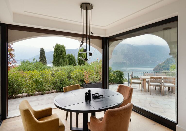 Luxurious Sanctuary Overlooking Lake Como