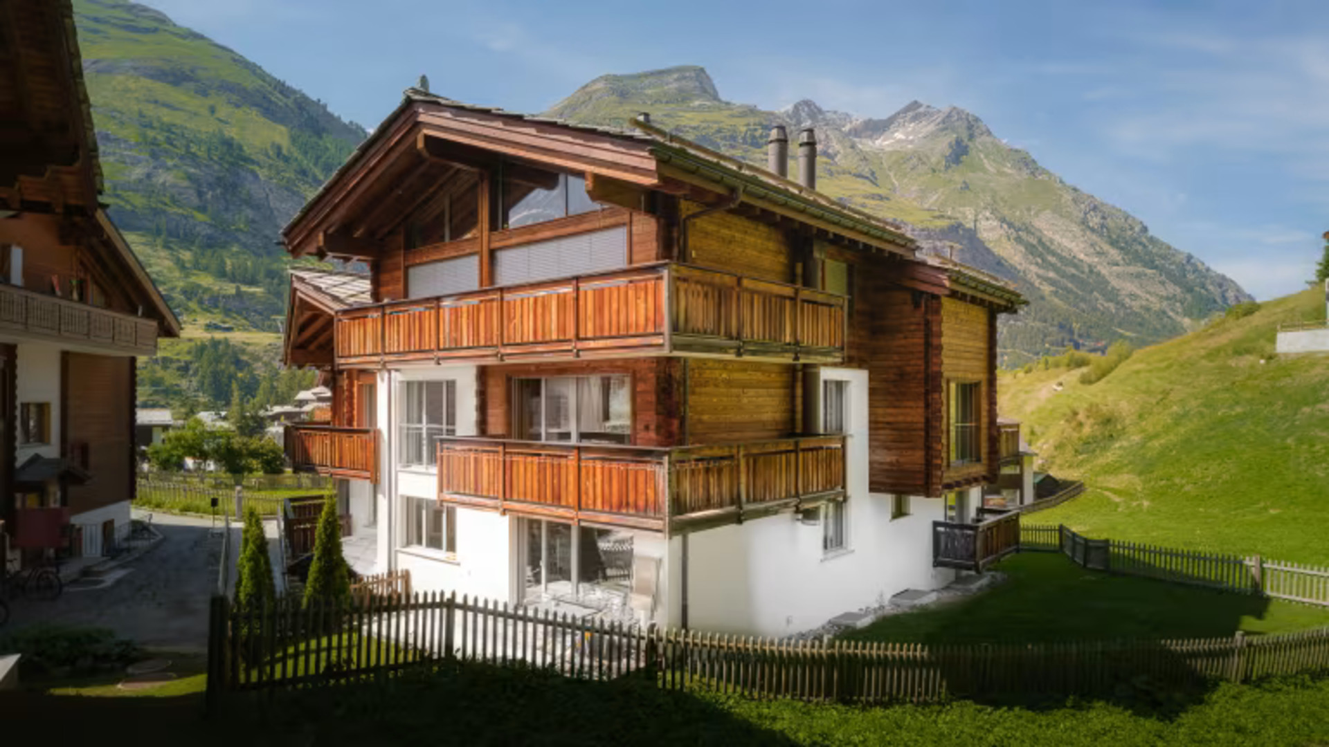 Spacious 3BR Apartment with Balcony in Zermatt, Zermatt Apartment 1238