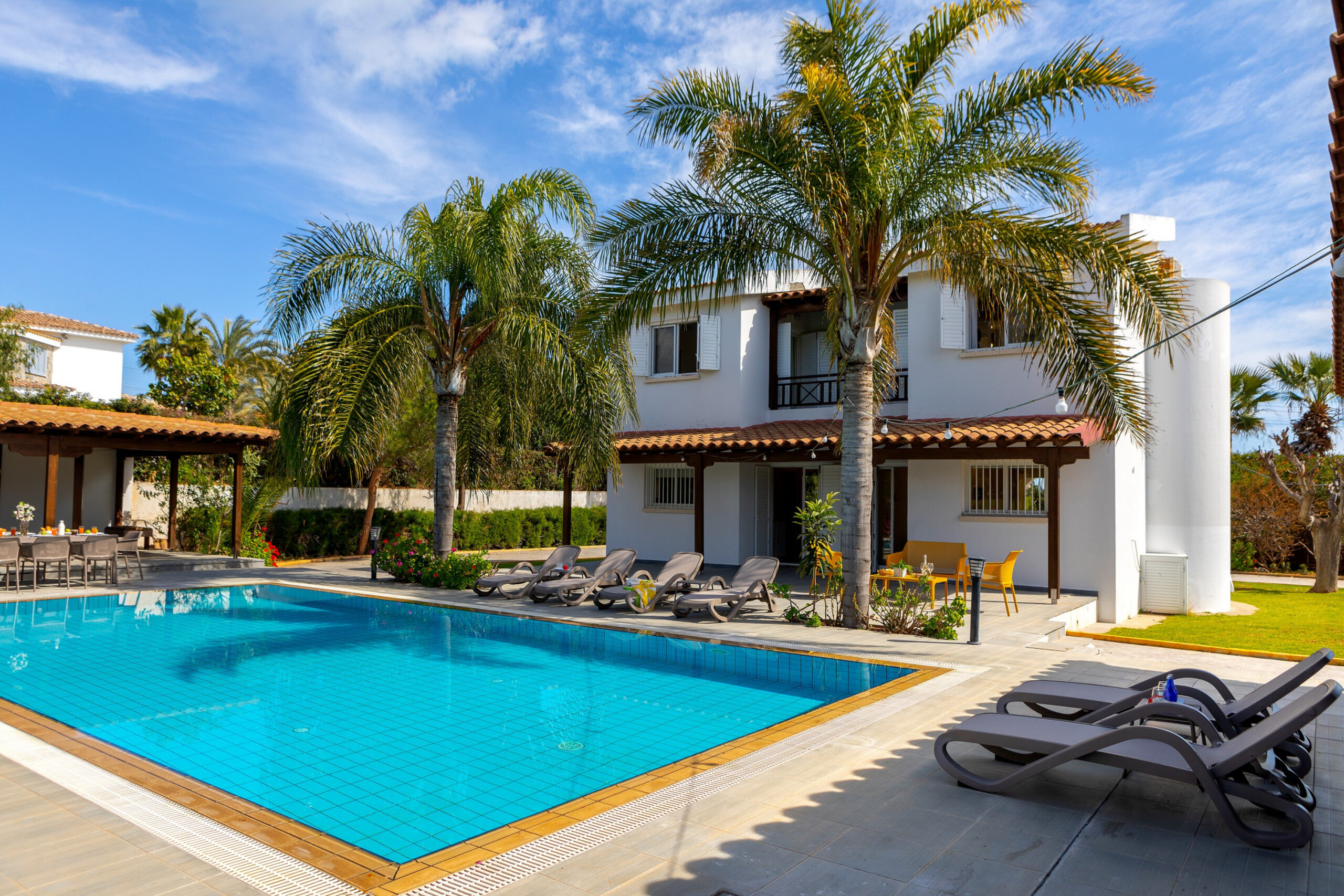 5 Star Villa Cape Greco Palm Oasis - Private Garden Retreat