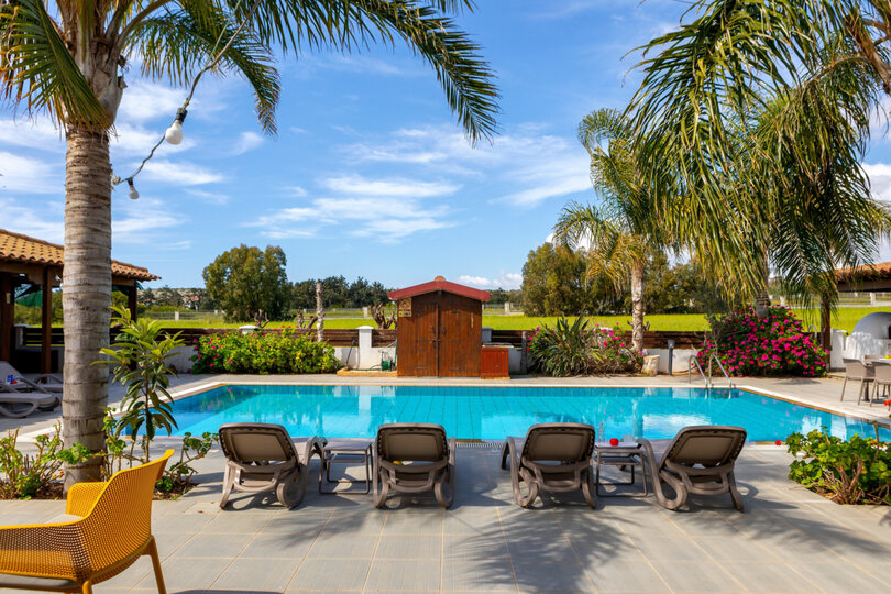 5 Star Villa Cape Greco Palm Oasis - Private Garden Retreat