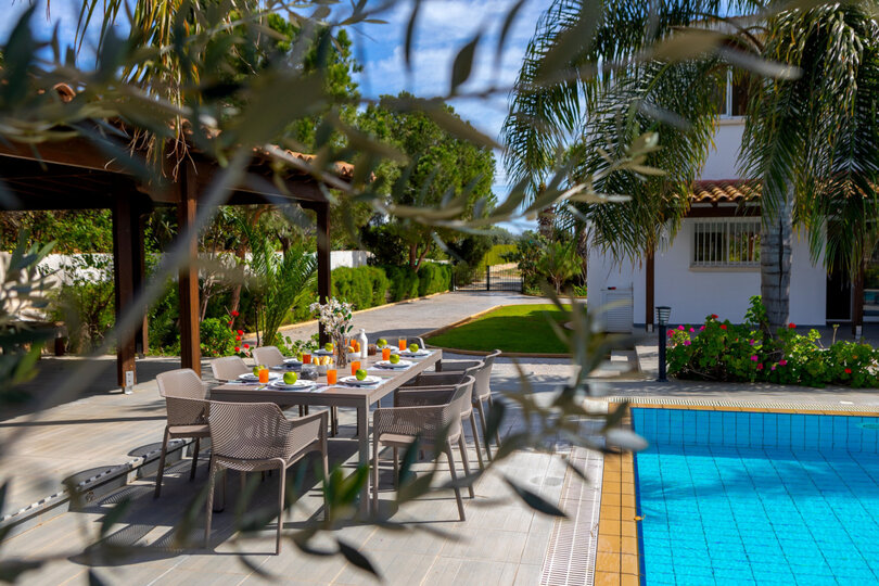 5 Star Villa Cape Greco Palm Oasis - Private Garden Retreat