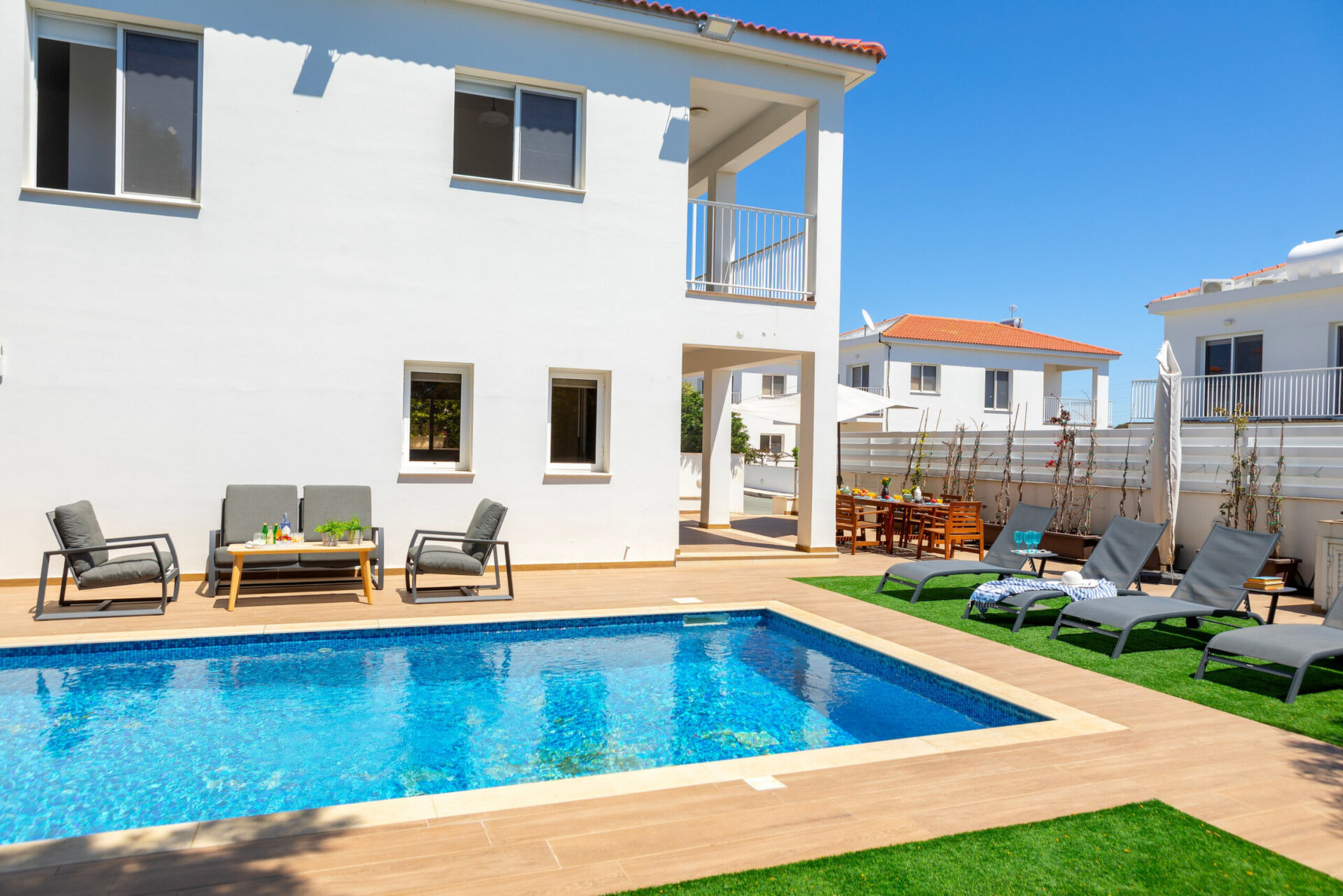 5 Star Villa Napa Bay Panorama - Scenic Coastal Escape