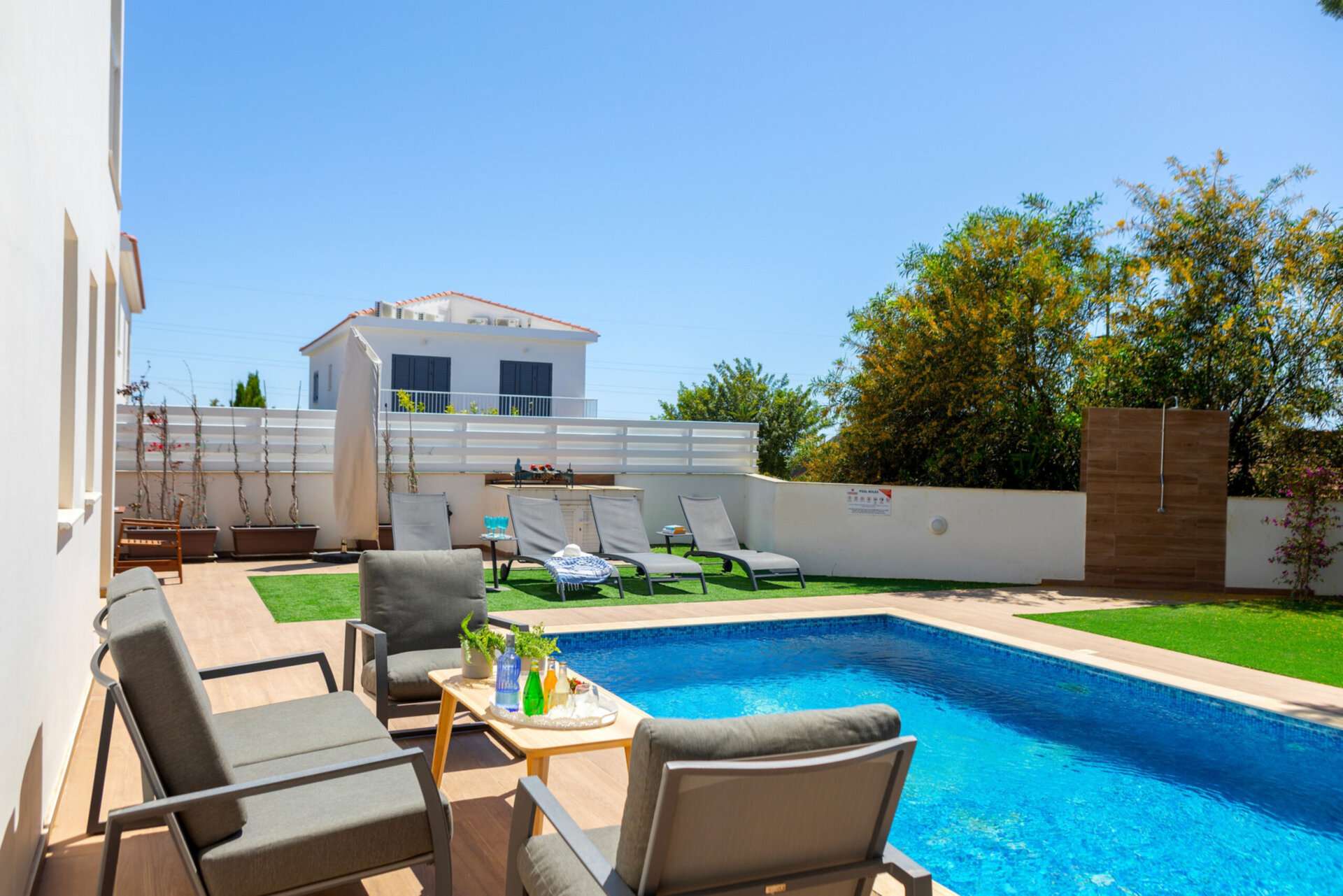 5 Star Villa Napa Bay Panorama - Scenic Coastal Escape