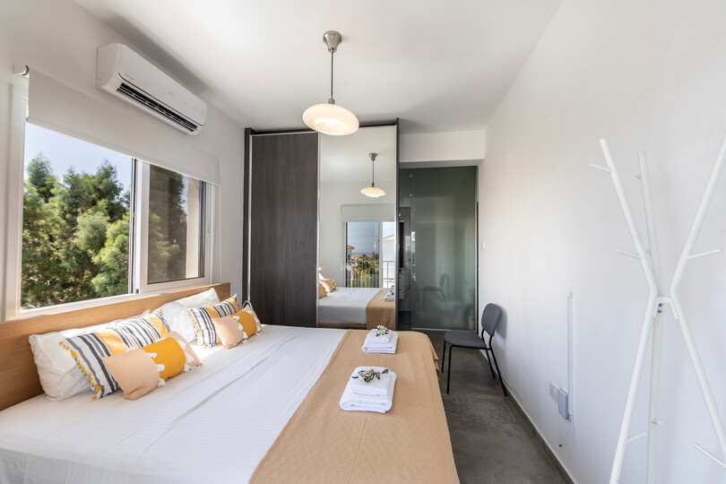 5 Star Villa Napa Bay Panorama - Scenic Coastal Escape