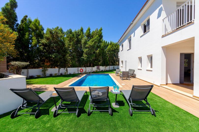 5 Star Villa Napa Bay Panorama - Scenic Coastal Escape