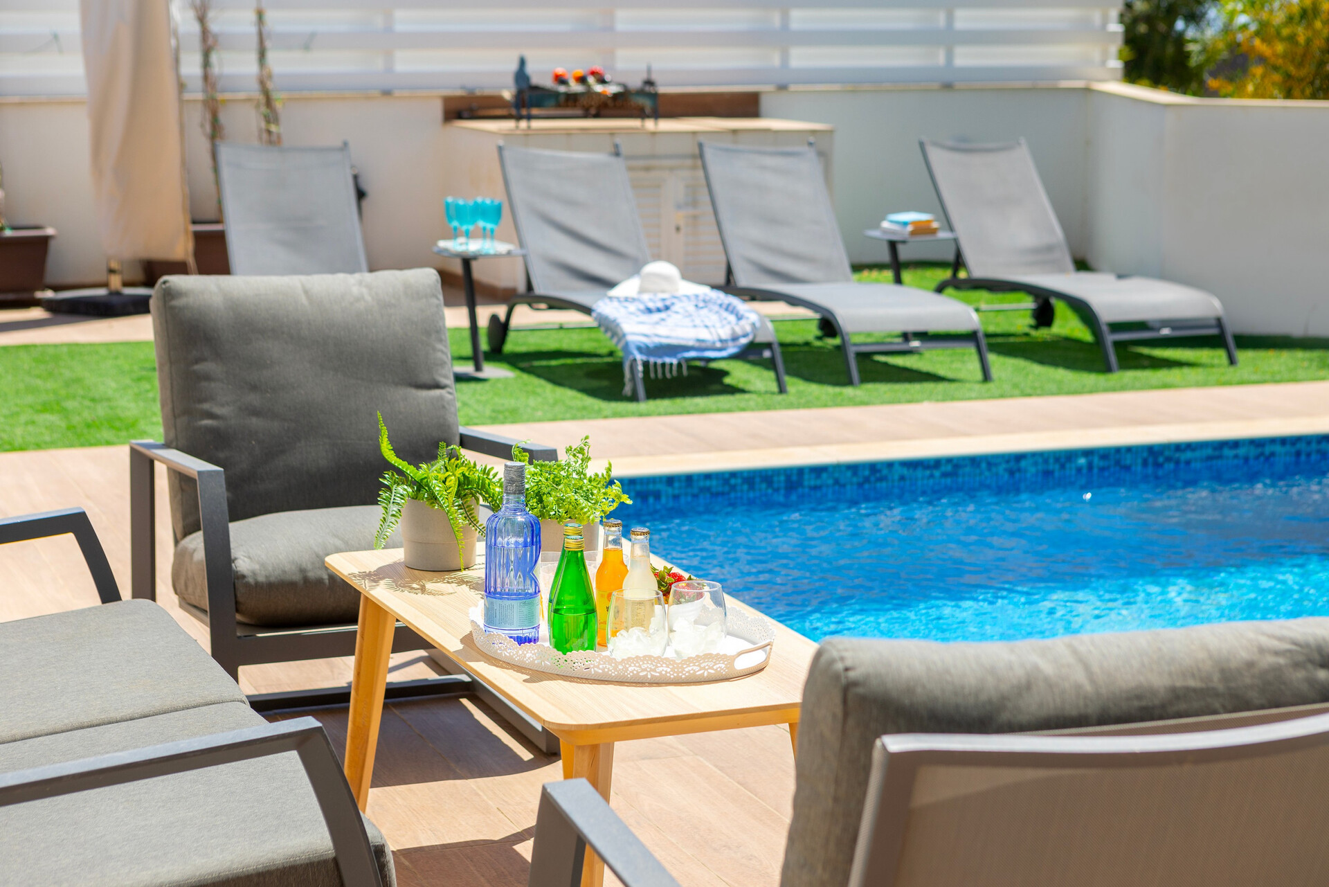 5 Star Villa Napa Bay Panorama - Scenic Coastal Escape