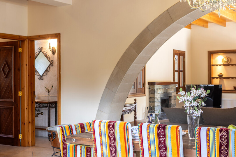 5 Star Villa Troodos Mature Pine Chalet - Forest Mountain Escape
