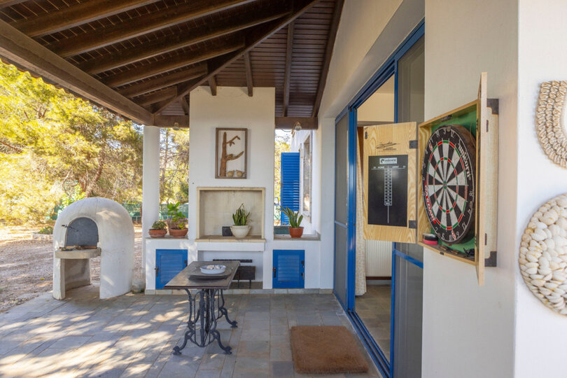 5 Star Villa Sycamore Seaview - Tranquil Countryside Escape.