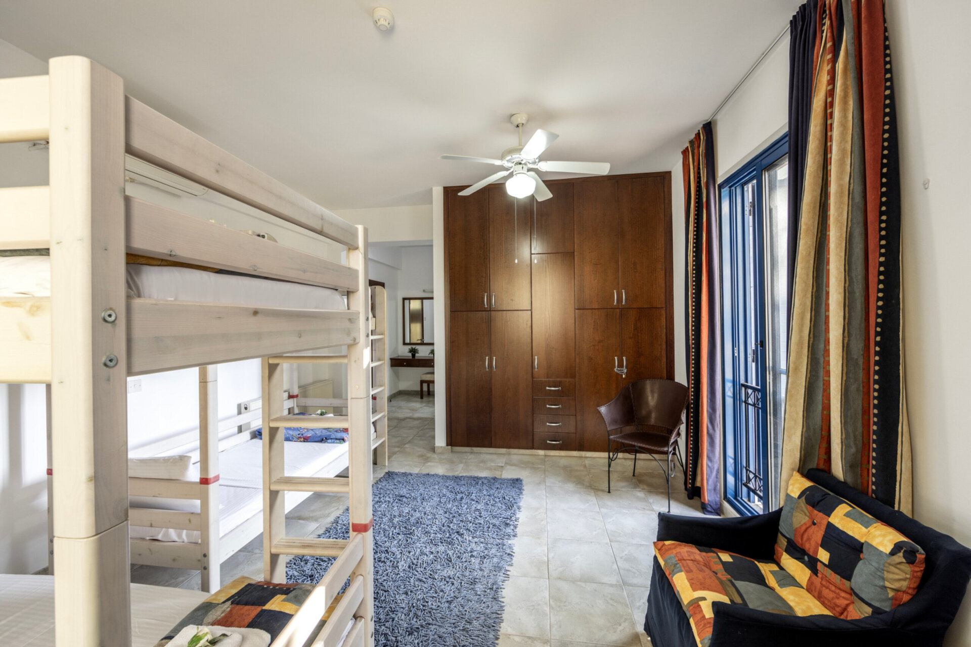 5 Star Villa Sycamore Seaview - Tranquil Countryside Escape.