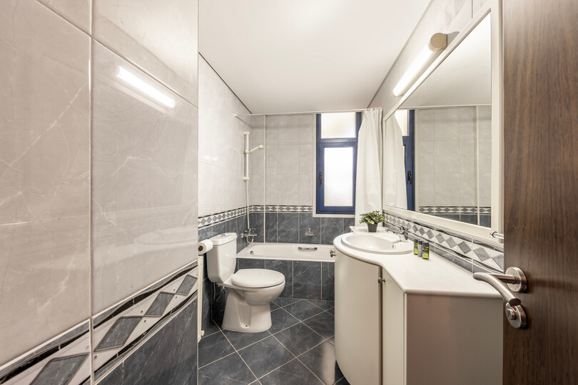 5 Star Villa Sycamore Seaview - Tranquil Countryside Escape.