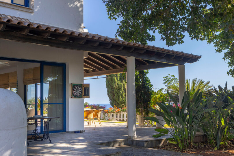 5 Star Villa Sycamore Seaview - Tranquil Countryside Escape.