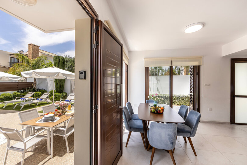 5 Star Villa Ionion H15 - Contemporary Seaside Retreat.