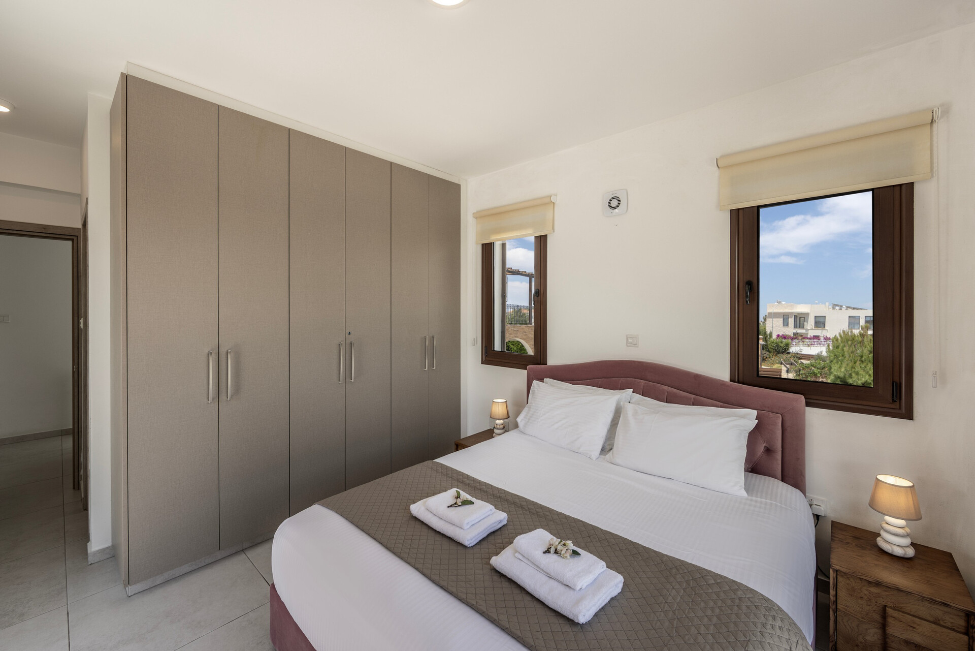5 Star Villa Ionion H15 - Contemporary Seaside Retreat.