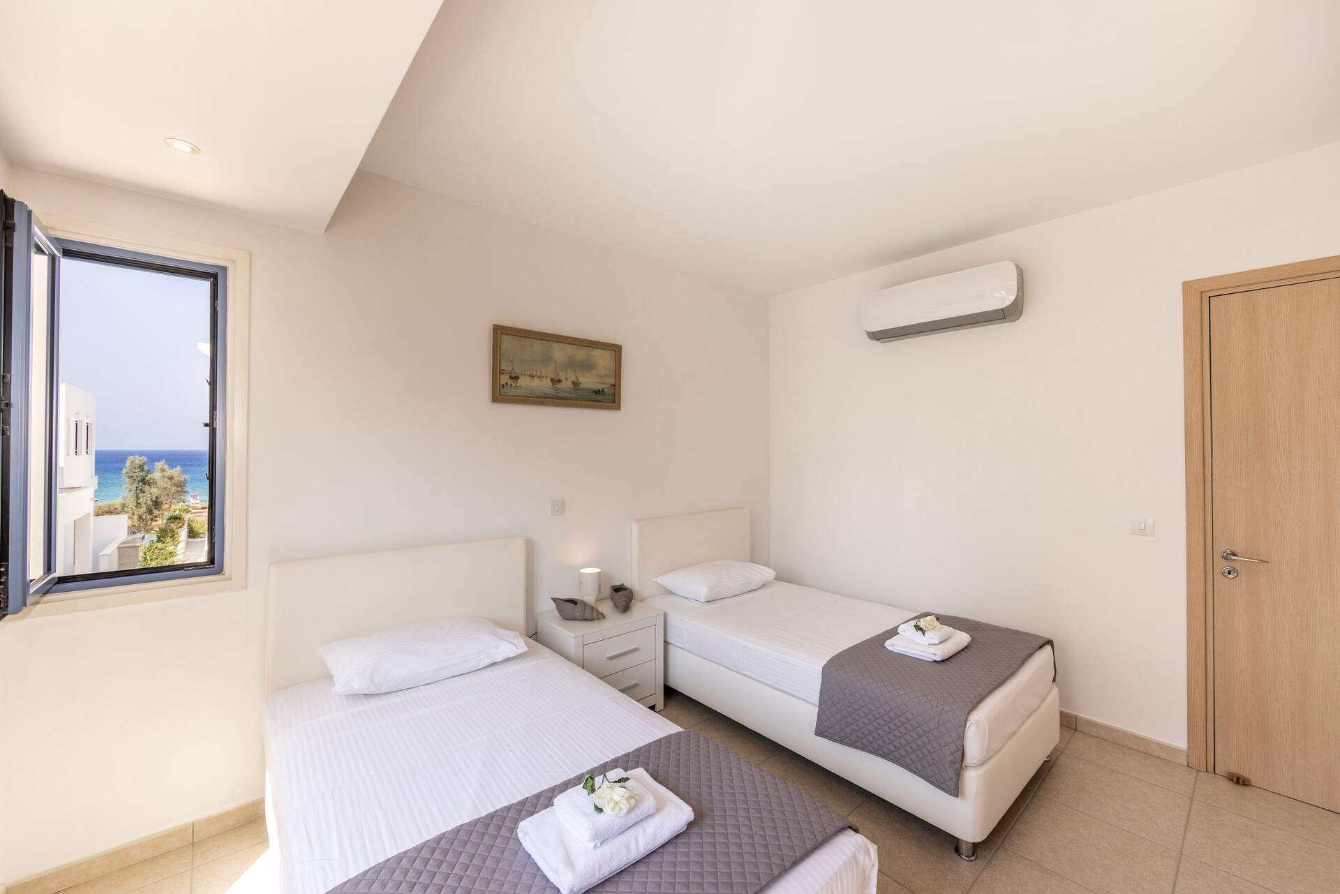 5 Star Villa Protamare 32 - Crystal Coast Retreat.