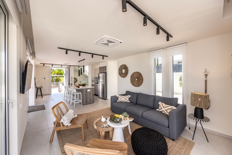 5 Star Villa Leomi Seaside - Coastal View Retreat.