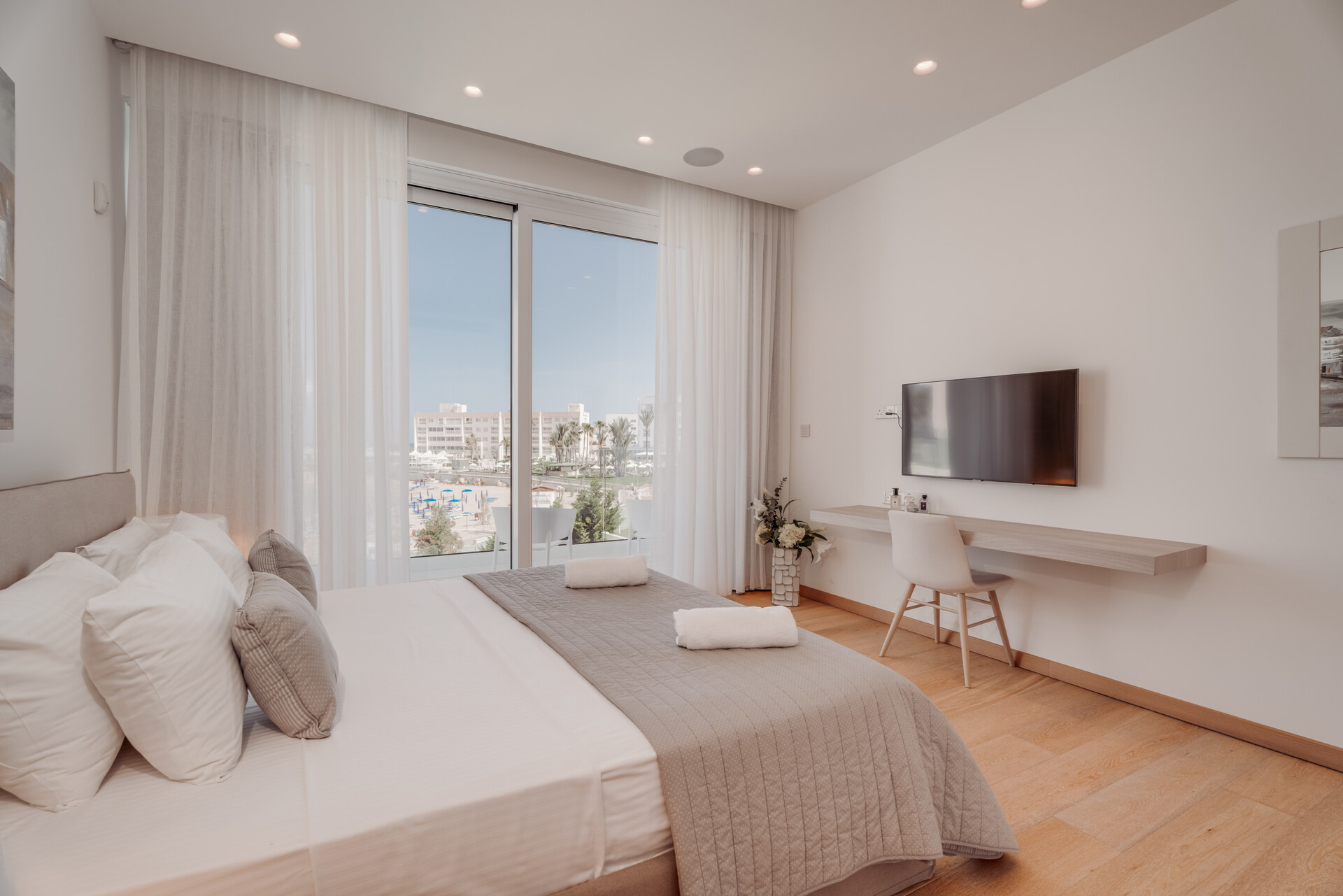 5 Star Villa Blue Waves Protaras Beachfront 3 - Beachfront Escape