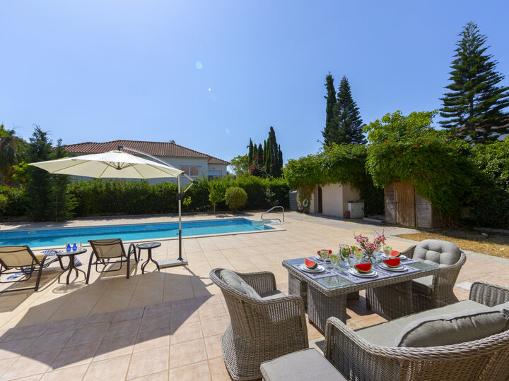 5 Star Villa Pervolia Nirides Seaside Mansion - Grand Family Retreat