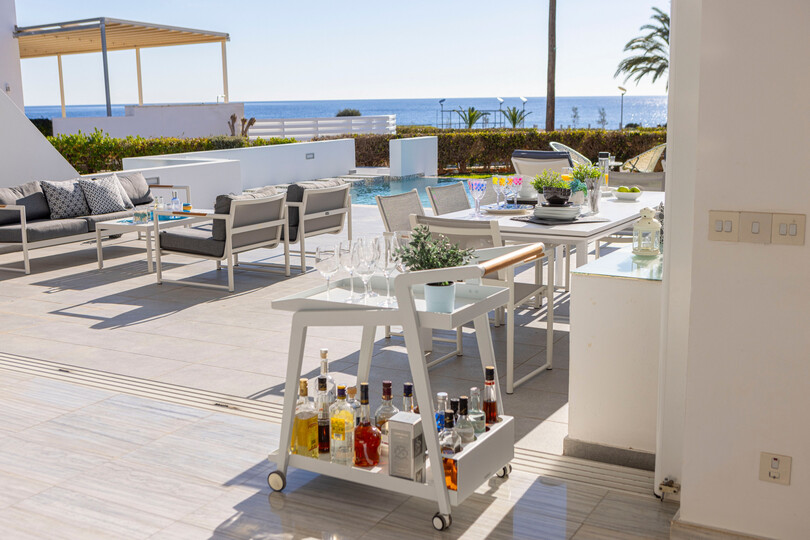 5 Star Villa Elaia Seafront - Panoramic Coastal Escape