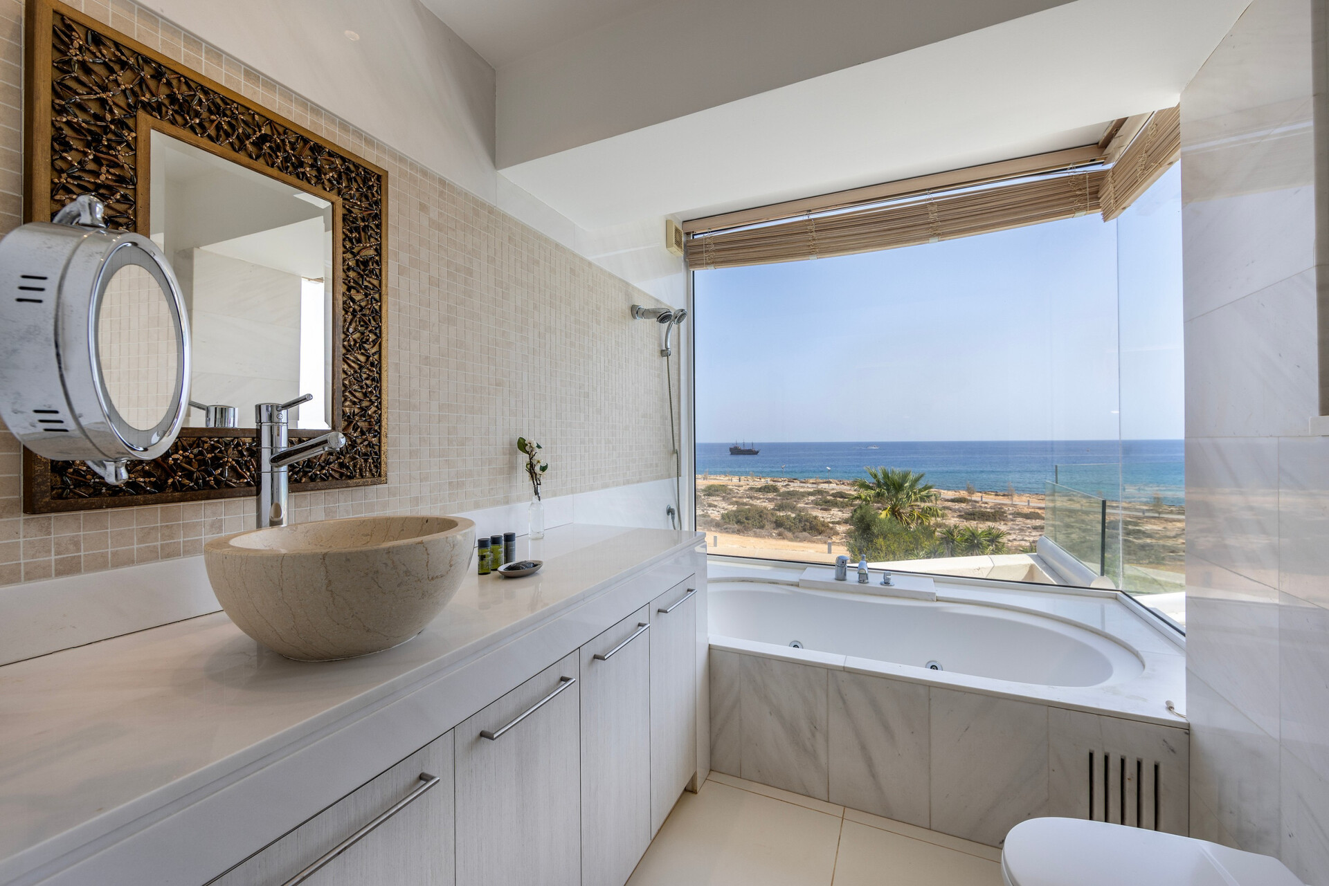 5 Star Villa AleMar Seafront - Designer Coastal Elegance