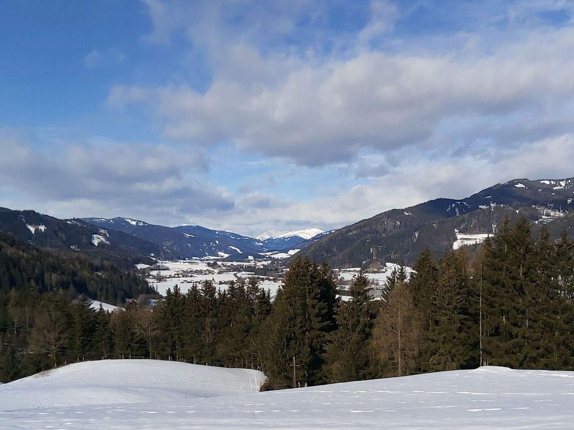 2-Bed Apartment with Mountain View in Murtal, Sleeps 4, 1112