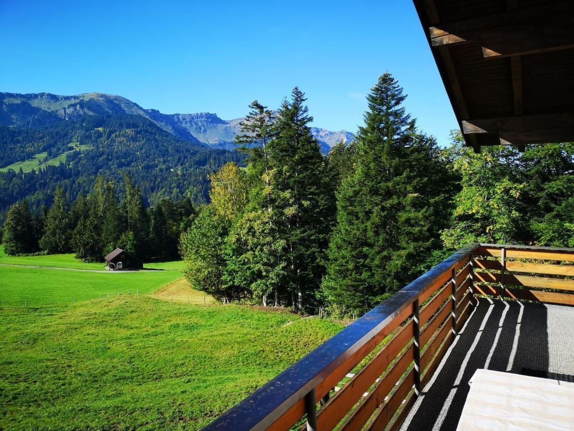 2-Bed Apartment in Bregenz, Sleeps 4, 1032