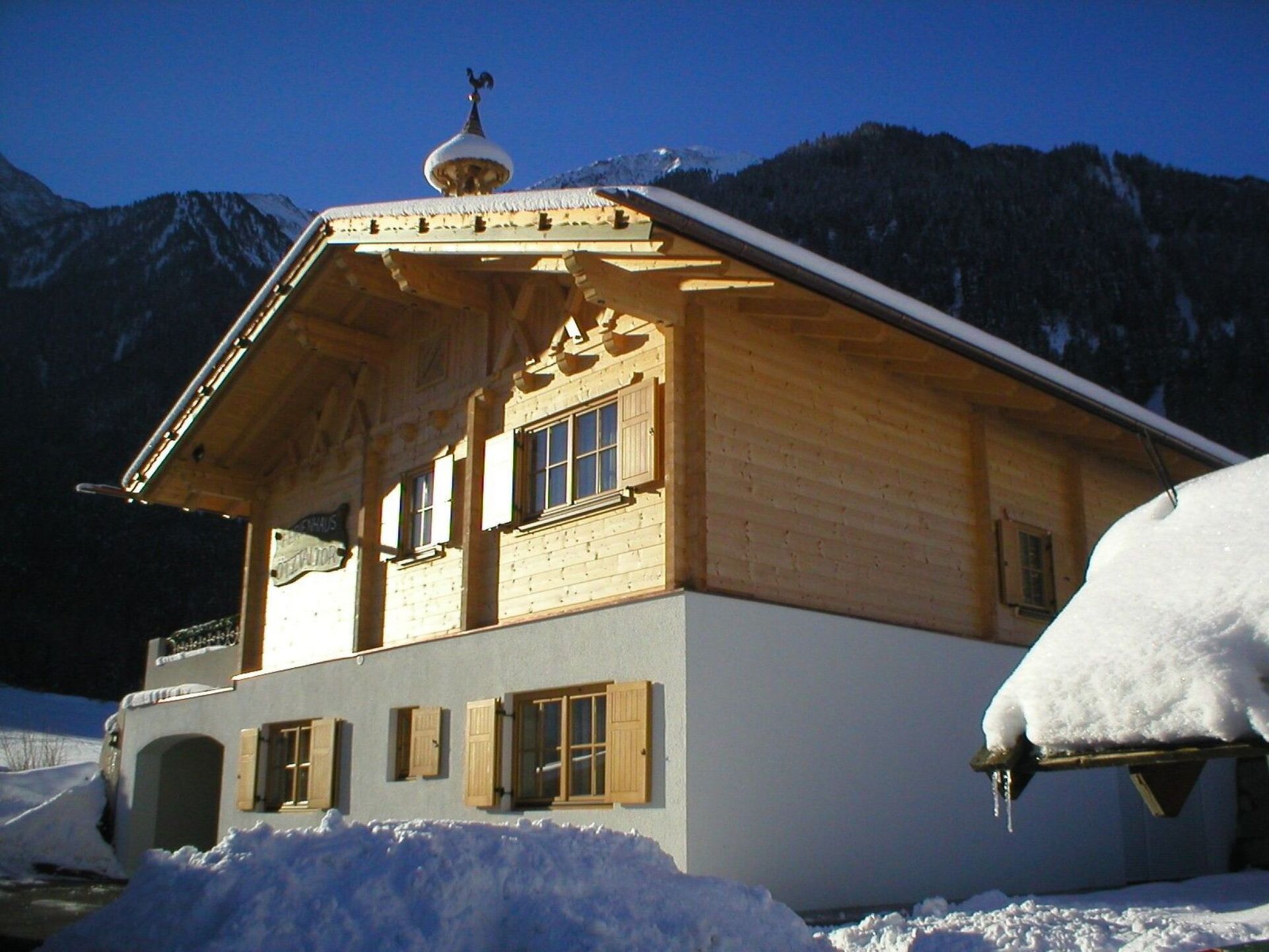 4-Bed House with Private Pool in Imst, Sleeps 8, 1132
