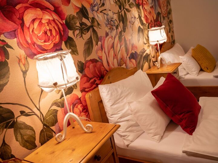 Delightful 2-Bed Apartment in Volkermarkt, Sleeps 4, 1049