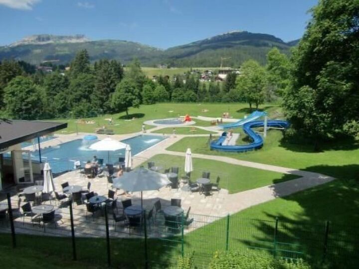 Beautiful 1-Bed Apartment in Bregenz, Sleeps 4, 1036