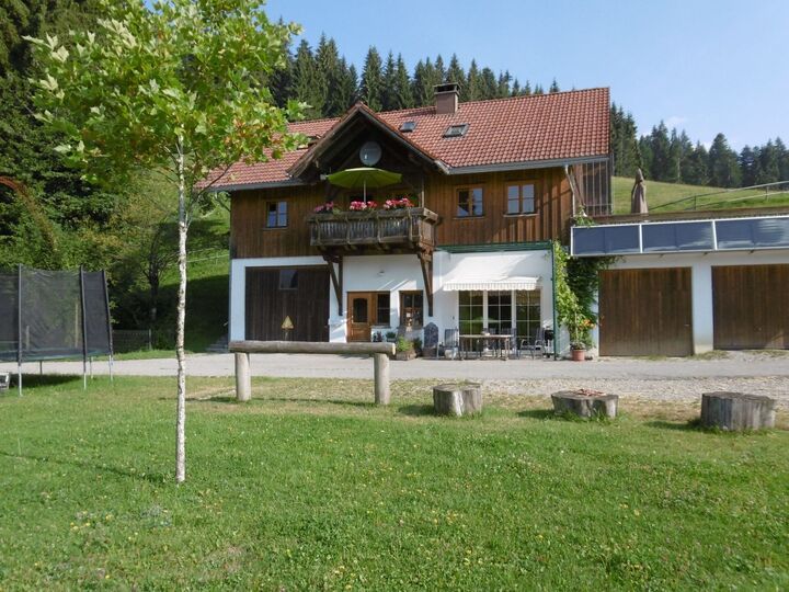 2-Bed Apartment in Bregenz, Sleeps 4, 1035, Sulzberg, Austria