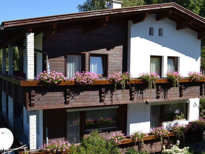 2-Bed Apartment with Mountain View in Imst, Sleeps 4, 1137