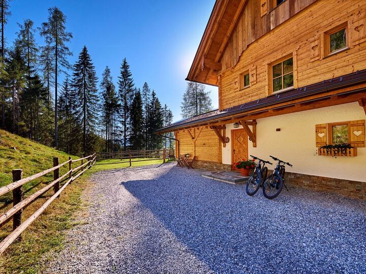 3-Bed House in Sankt Johann im Pongau, Sleeps 6, 1111