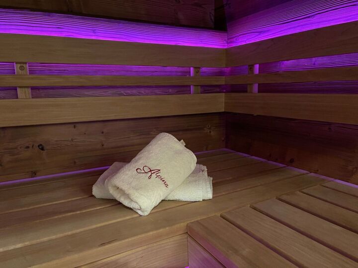 Spacious 2-Bed Apartment in Bregenz, Sleeps 4, 1028