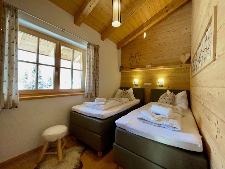 3-Bed House in Zell am See, Sleeps 6, 1093