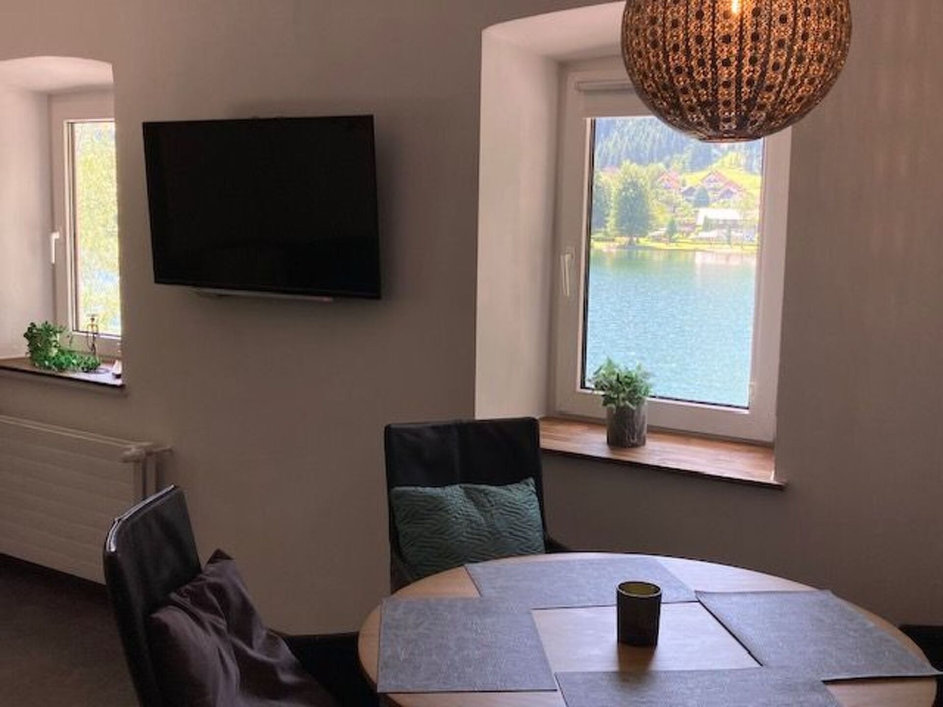 2-Bed Apartment in Villach-Land, Sleeps 5, 1028