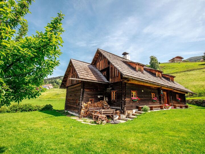 Sublime 5-Bed House in Spittal an der Drau, Sleeps 8, 1036