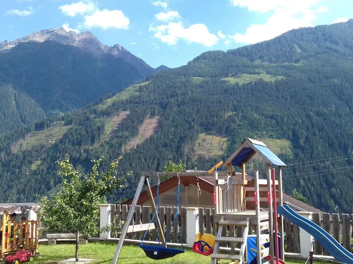1-Bed Apartment in Spittal an der Drau, Sleeps 6, 1038
