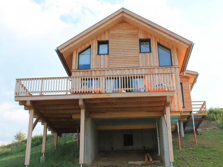 Spacious 3-Bed House in Wolfsberg, Sleeps 6, 1043