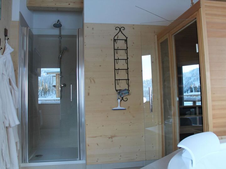 Spacious 3-Bed House in Wolfsberg, Sleeps 6, 1043